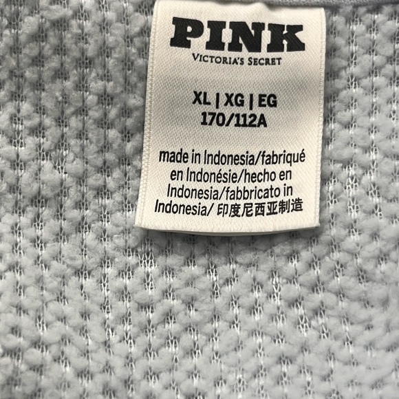 PINK Victoria's Secret Hydrangea Blue Oversized Cozy Sherpa Pullover Hoodie - Picture 8 of 10